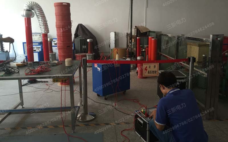 三新电力串联谐振出厂试验