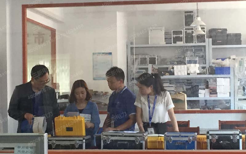 韩国客户参观三新样品展示厅