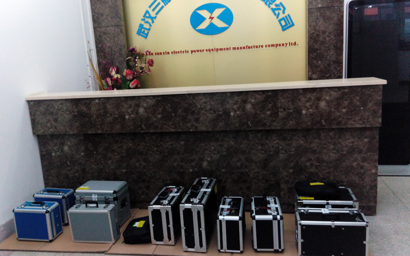 三新电力一批设备发往纳雄建筑